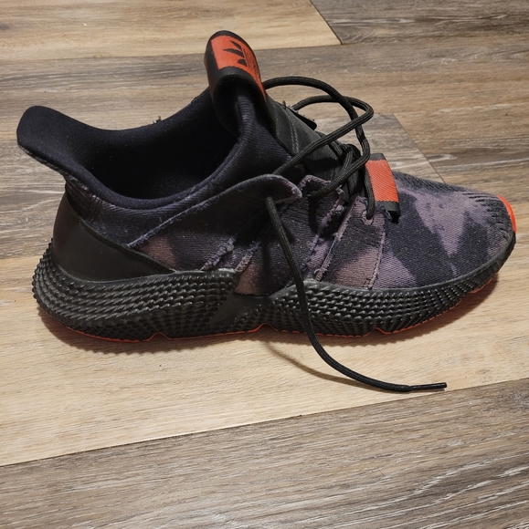 Adidas Prophere Shoes - Picture 3 of 4